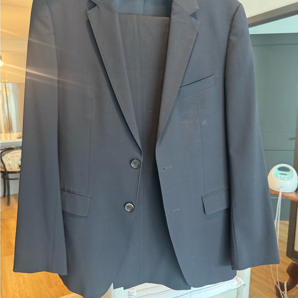 Hugo Boss Men’s Dark Navy Blazer - 38R Slim Fit